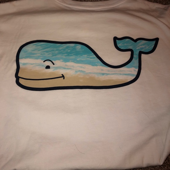 Vineyard Vines Tops - Vineyard Vines long sleeve tee